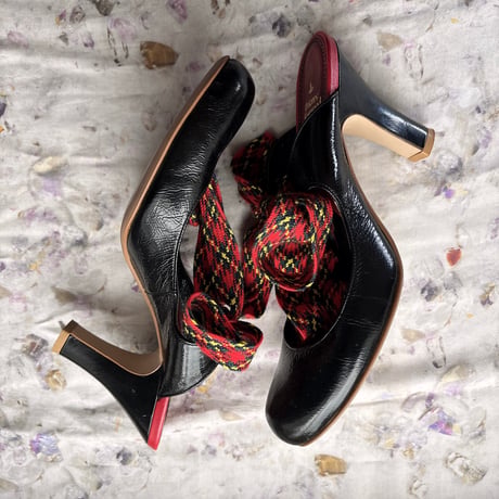 vivienne westwood ACCESSORIES　レースアップ パンプス