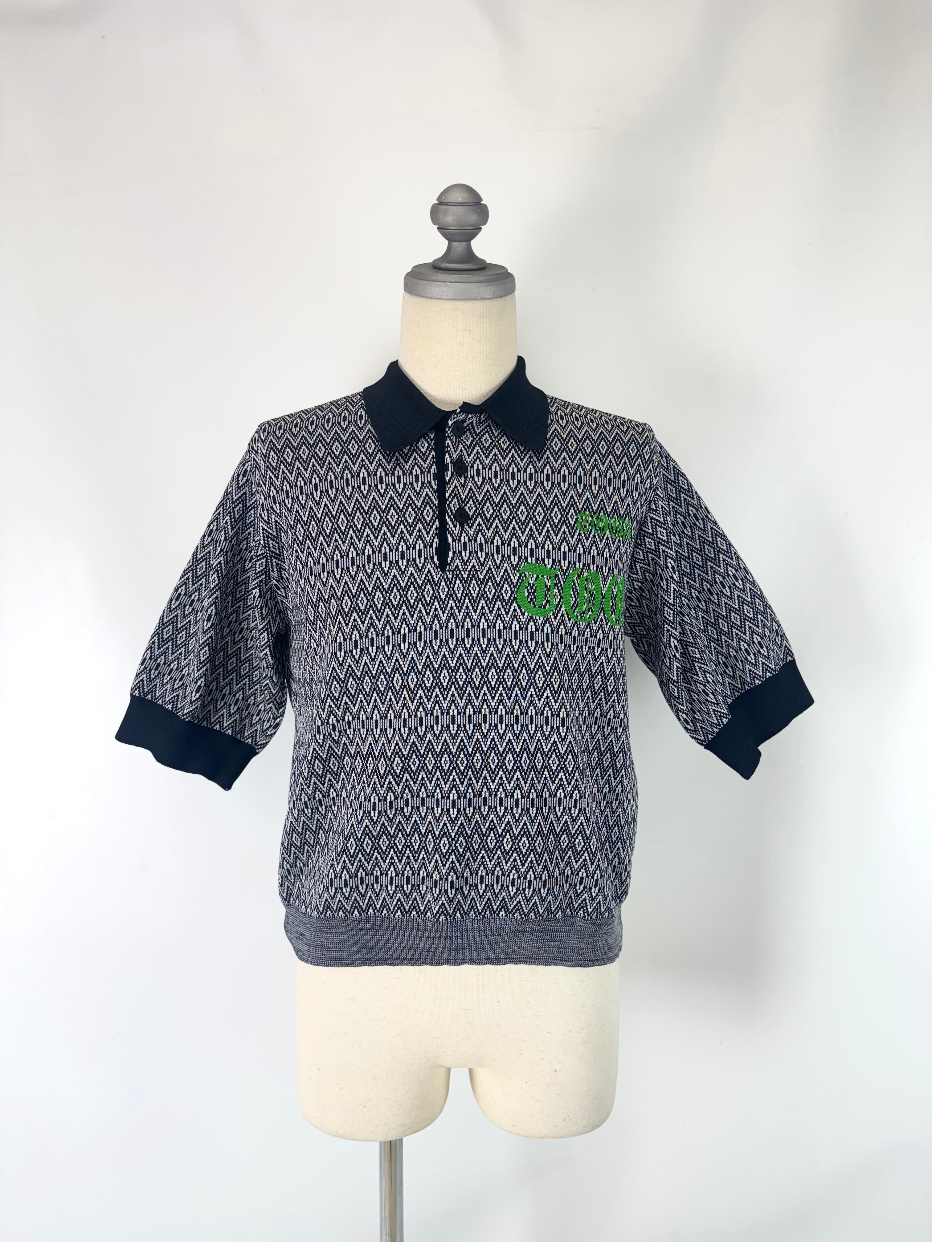 TOGA TOO / LOGO KNIT POLO SHIRT | glitter ONL