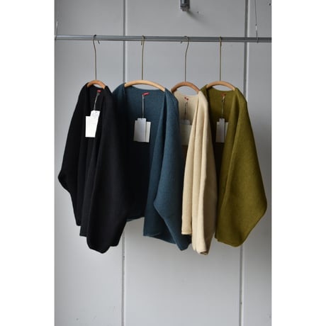 apuntob / Knit cardigan