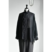 TOUJOURS /  DIFERENT COUNT COTTON SILK KHADI CLOTH BAND COLLAR BISHOP SLEEVE RUFFLE SHIRT