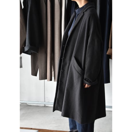 apuntob / herringbone cashmere coat