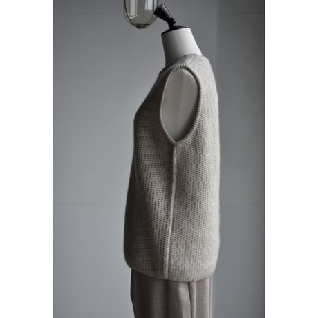 OYUNA / Knit vest
