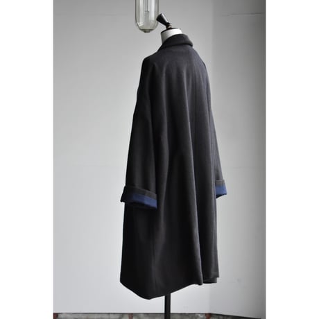 apuntob / herringbone cashmere coat