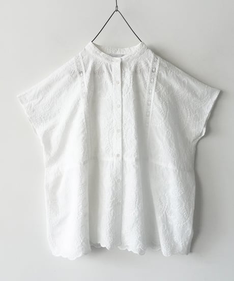 i c h i 251120  Cutwork Embroidery Band Collar Shirt / 3 COLORS