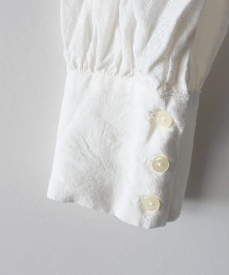 【 LIMITED COLLECTION 】Antiquités noir 800404  Linen Band Collar Blouse / D : WHITE