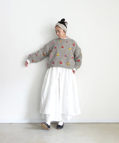 ichiAntiquités 1100364 PERU Hand Knit Flower Pullover / 2 COLORS
