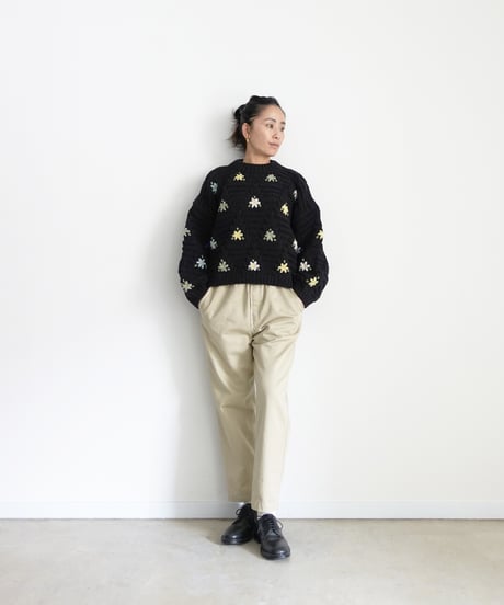 ichiAntiquités 1100364 PERU Hand Knit Flower Pullover / 2 COLORS