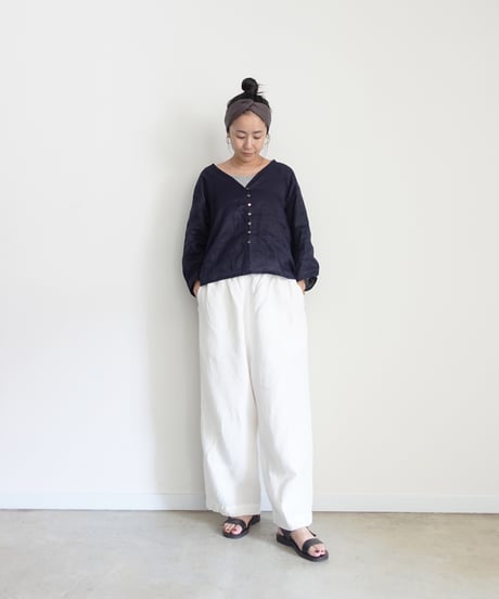 ichiAntiquités 1101111 Linen Canvas V neck Shirt / C : NAVY