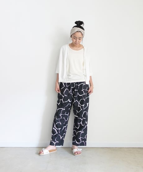 i c h i  251227  Flower Print Relax Pants / C : BLACK