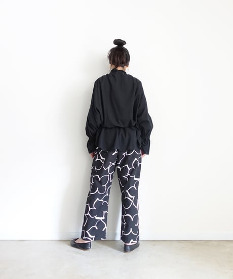 i c h i  251227  Flower Print Relax Pants / C : BLACK