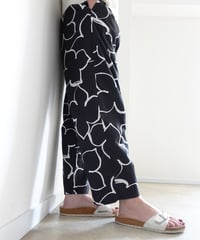 i c h i  251227  Flower Print Relax Pants / C : BLACK