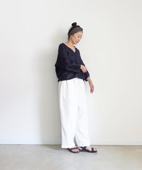 ichiAntiquités 1101111 Linen Canvas V neck Shirt / C : NAVY