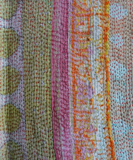 【ONLINE LIMITED】ichiAntiquités 1001139 Vintage Ralli Quilt Rug / COLOR : A