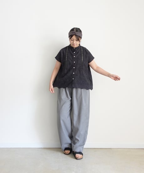 i c h i 251120  Cutwork Embroidery Band Collar Shirt / 3 COLORS