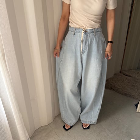 lose denim pants