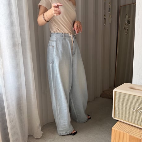 lose denim pants