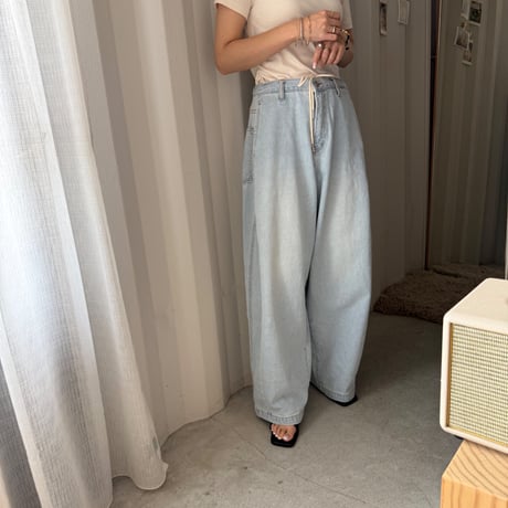 lose denim pants