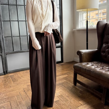 two tuck slacks pants