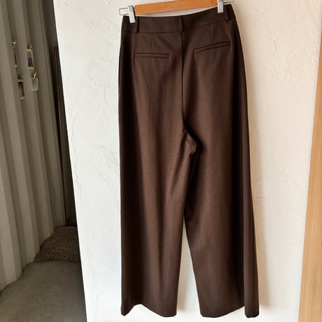 two tuck slacks pants