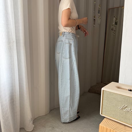 lose denim pants