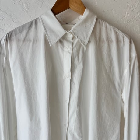collar set over shirt