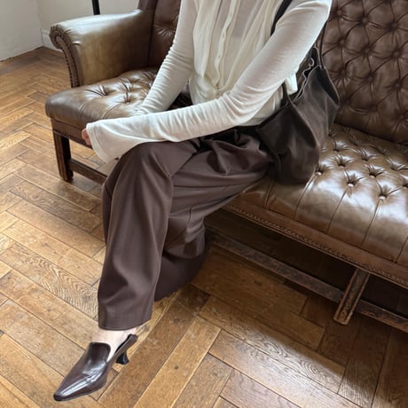 two tuck slacks pants