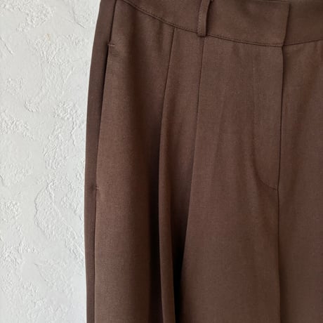 two tuck slacks pants