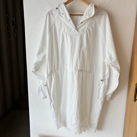 lace blouson