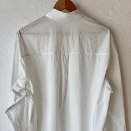 collar set over shirt