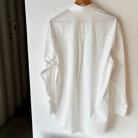 collar set over shirt