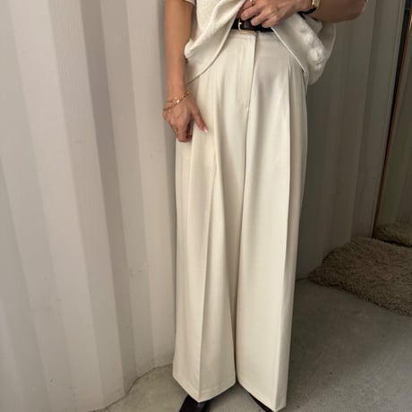 two tuck slacks pants