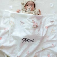 オールシーズン使える通年用素材 出産祝い 女の子 名前入りブランケット モンレーヴ・ピンク