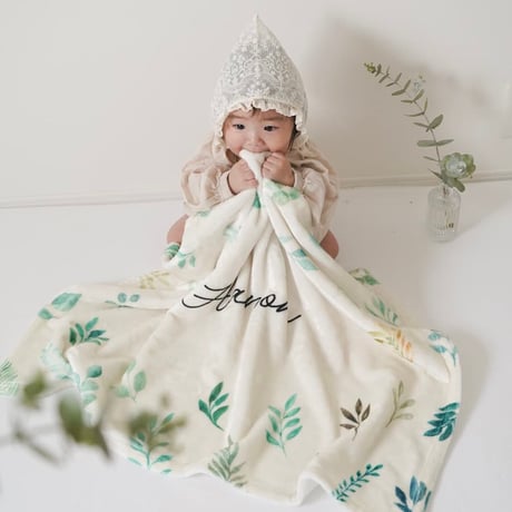 出産祝いのギフトセット 名前入りブランケット ヴェルデュールとオーガニックコットン名前入りバスタオル・FLOWERS