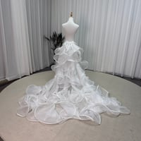 華やかなトレーン のみ 上質オーガンジー ラッフルフリル 編み上げ 花嫁 前撮り