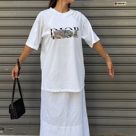 ユニセックスパロディD Tシャツ(ホワイト×シルバー)