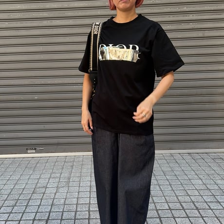 ユニセックスパロディD Tシャツ(ブラック×シルバー)