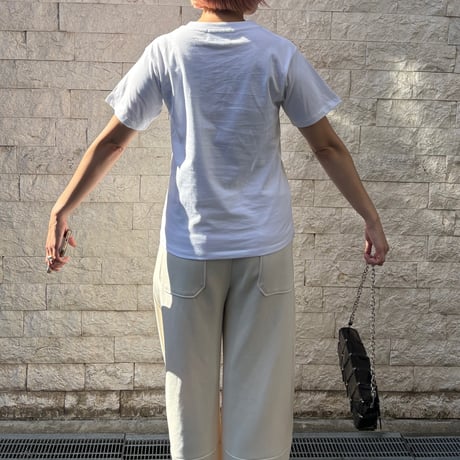 ユニセックスパロディD Tシャツ(ホワイト×シルバー)