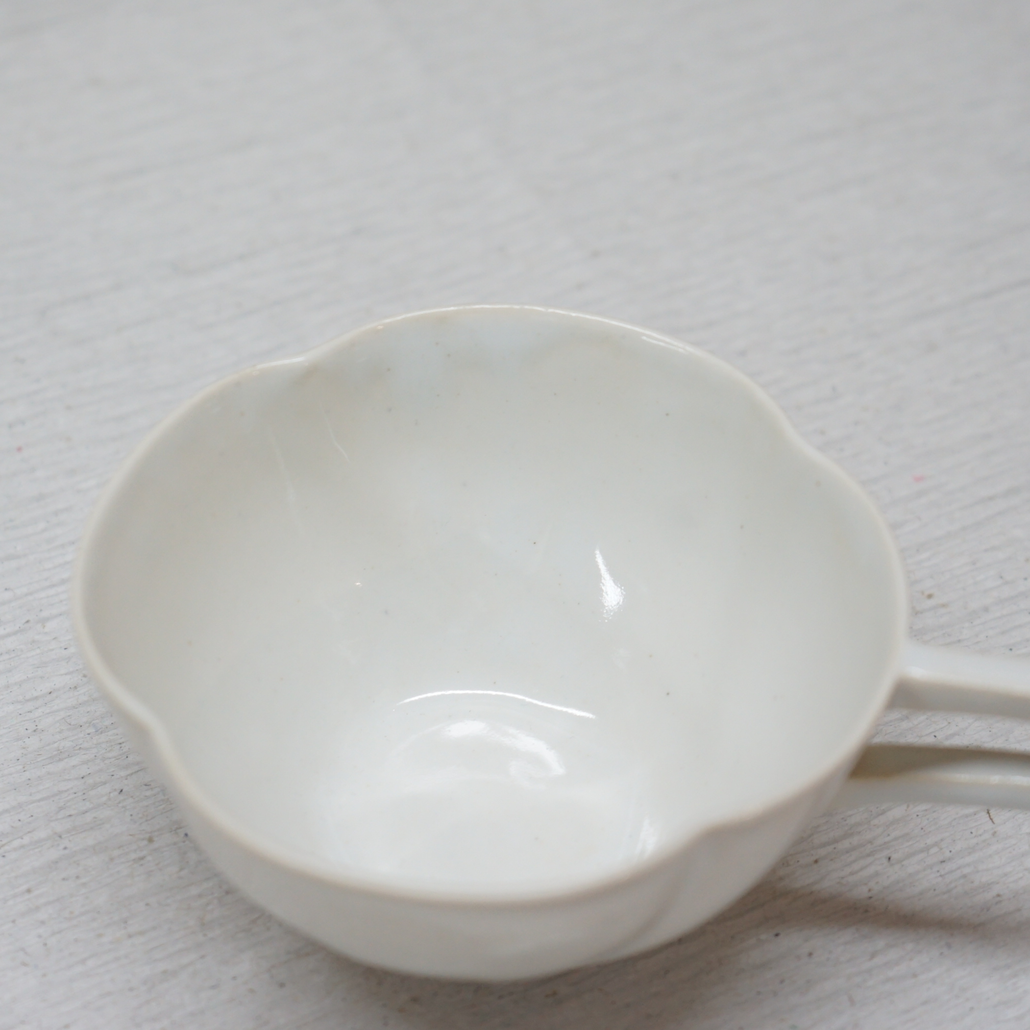安藤雅信】オランダティーカップ（青白艶釉） | ギャルリ百草 online store