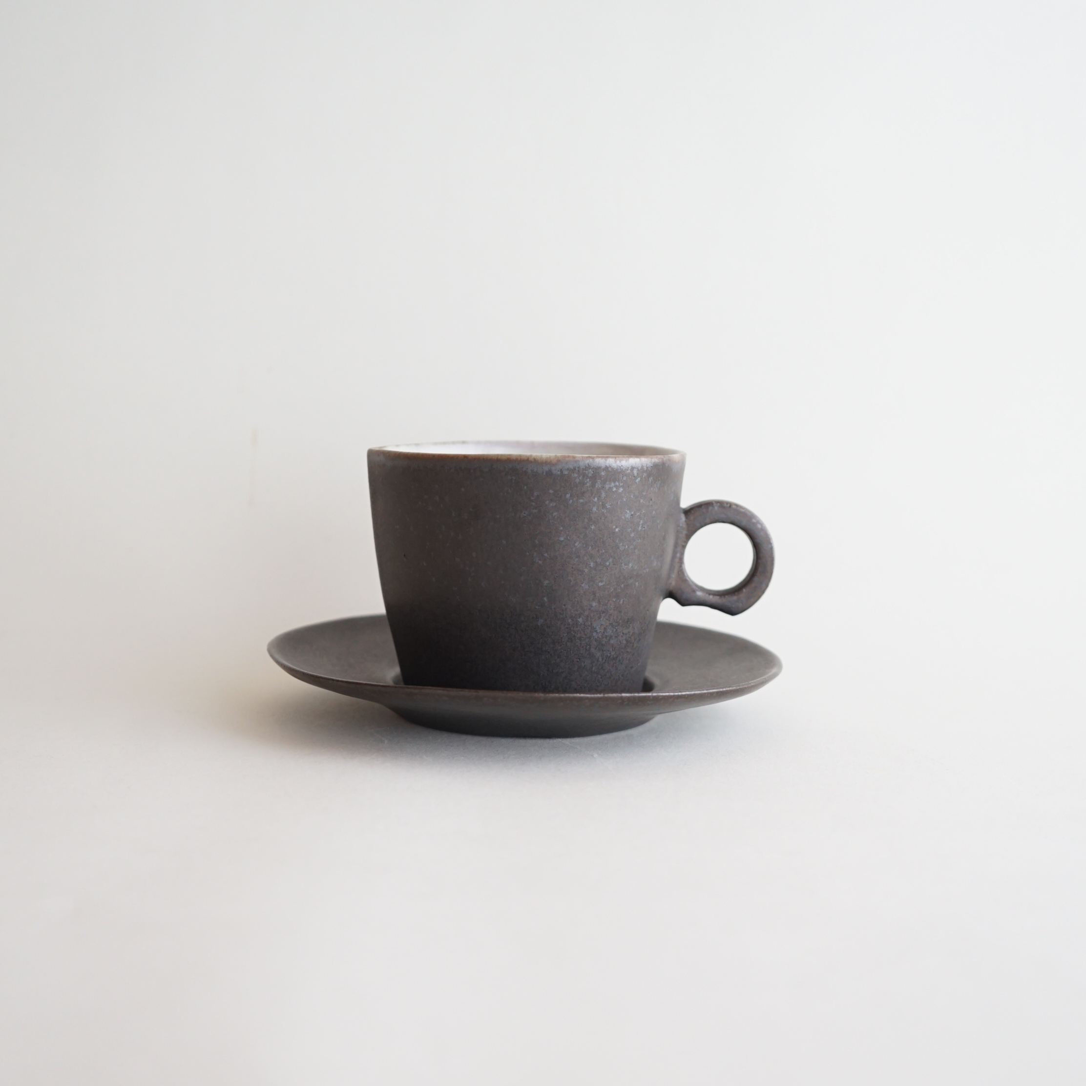 安藤雅信】黒カフェオーレ（黒錆釉） | ギャルリ百草 online store