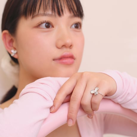 petal clover ring