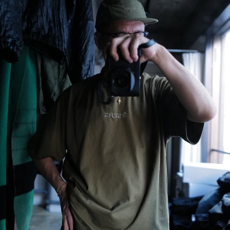[SILAS x anytee Capsule Collection] EMBROIDERED LOGO TEE / Limited Edition 100