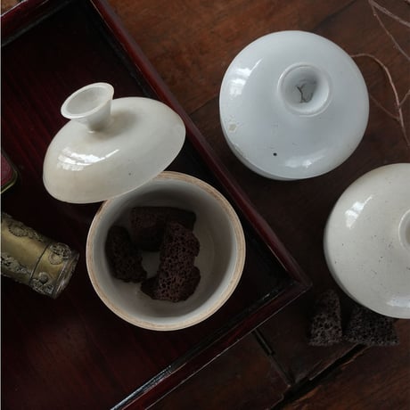 no1309-36-1　漢方薬屋さんの薬壺