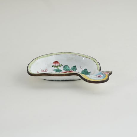 no1309-2　鳥の形の琺瑯小皿