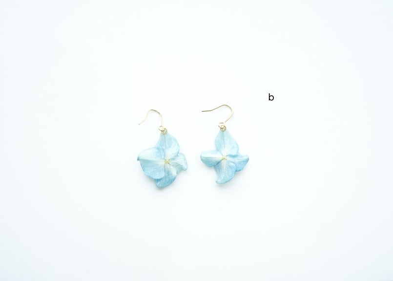 Sea World❀4Setピアス ブルーパープル✿.*・ No.1359 アジサイピアスa.b（セレストブルー） | Little Witch
