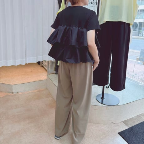 サイドボタンタックワイドパンツ