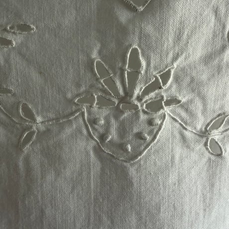 1900年　ローブ・ド・シャンブル　アジュレと刺繍　サン・マンシュ