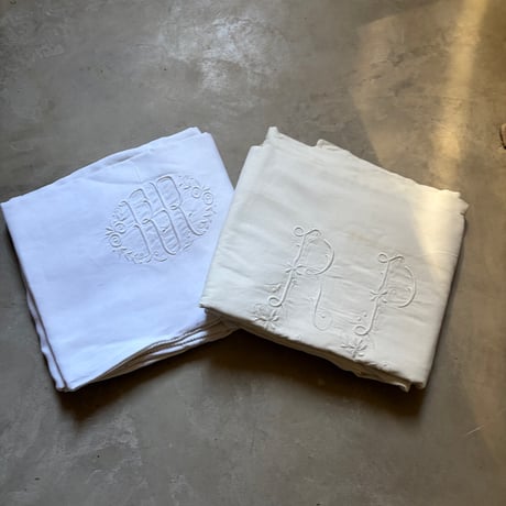 1900年　ドラ　メティス　イニシャルRP 　ぶどうモチーフ　刺繍とハシゴ・ステッチ