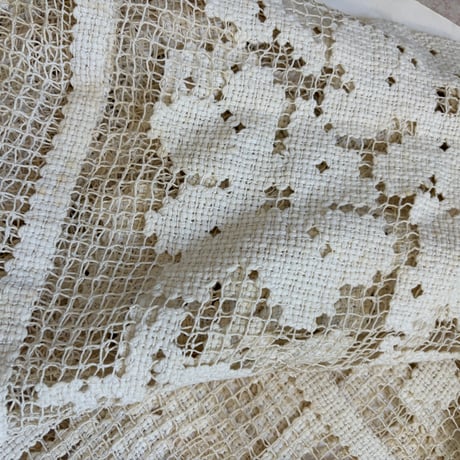 1900年　ジュテ・ド・リ　フィレ・レース　生成