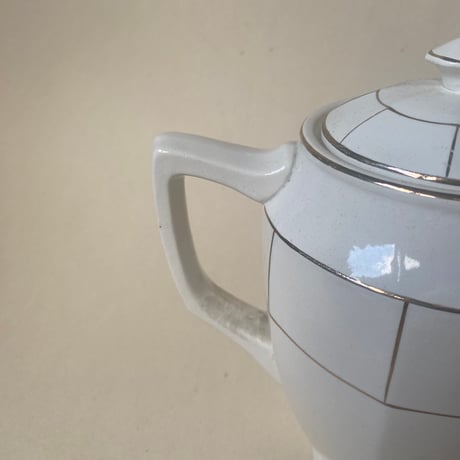 1920年代　サルグミンヌ　サーヴィス・ド・テ　白い陶器とゴールドのライン　15点セット