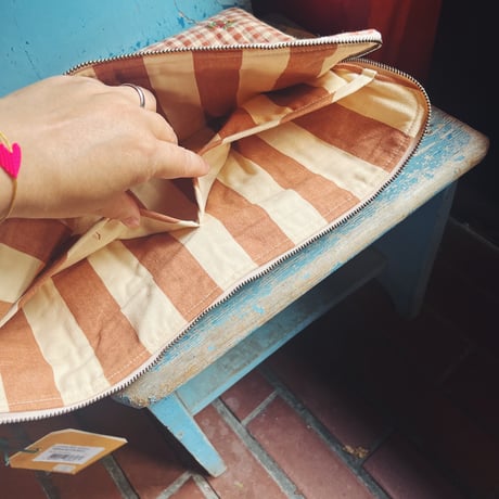 EMILE ET IDA エミールエイダ   フラワー刺繍チェック柄ラップトップケース